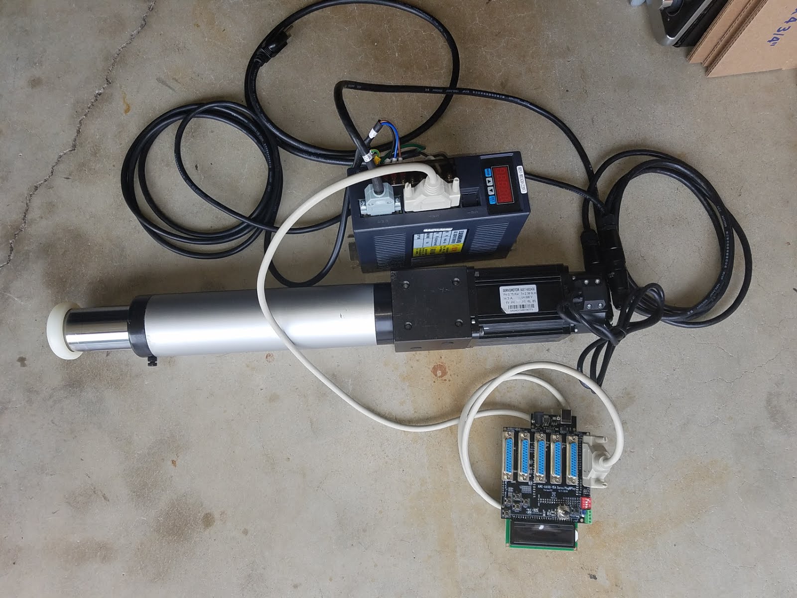 Thanos Motion Simulator Electronics AMCAASD15A servo controller