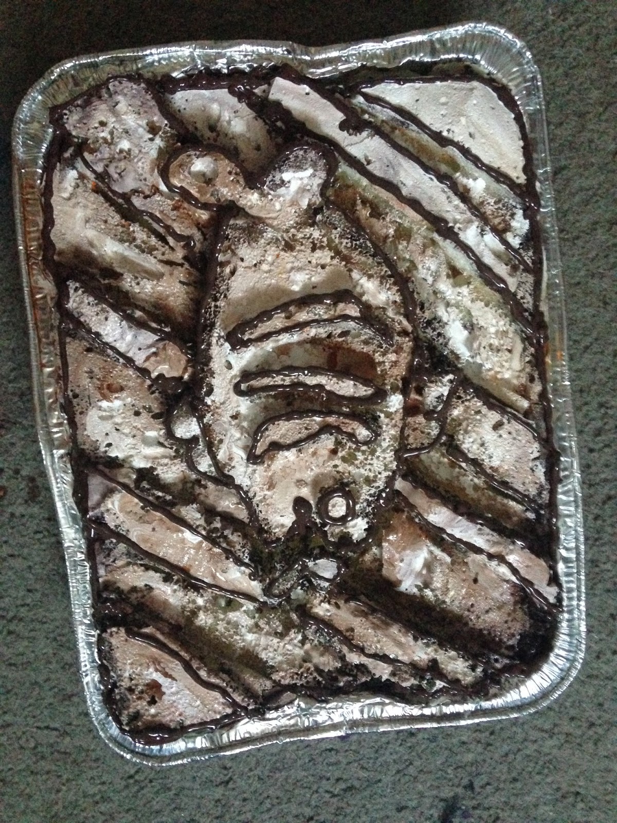 Rikachuuable Kiki's Delivery Service Fish Pie Cosplay Prop Tutorial