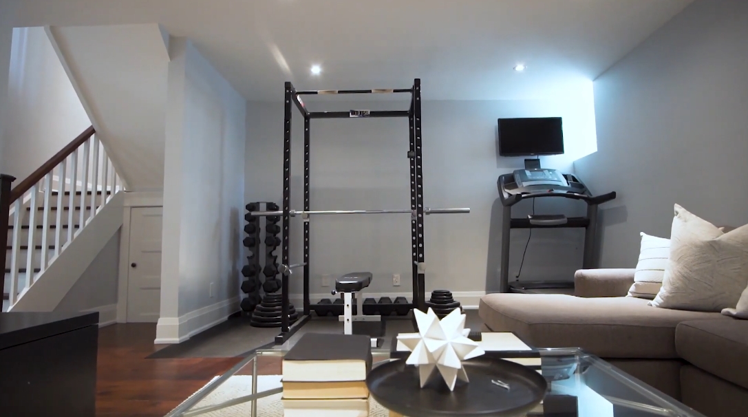 29 Photos vs. 17 Hawthorn Ave, Toronto, ON Interior Design Luxury Home Tour