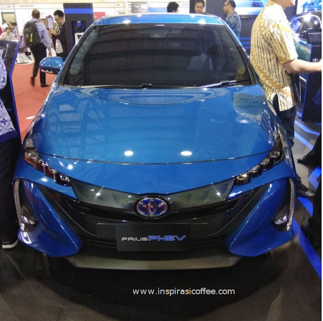 Mobil Listrik Toyota Prius Phev