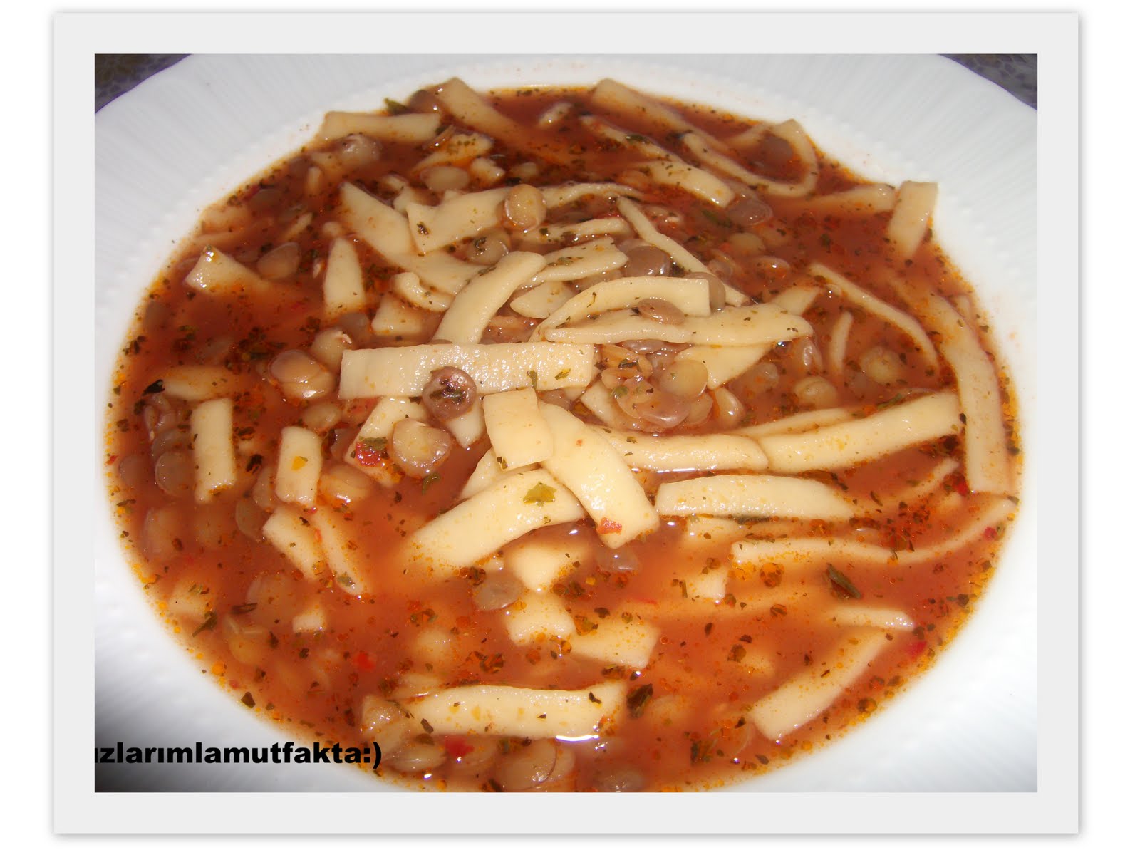 Iftar Yemekleri – Erişteli Mercimek Çorbası Iftar Yemekleri – Erişteli Mercimek Çorbası