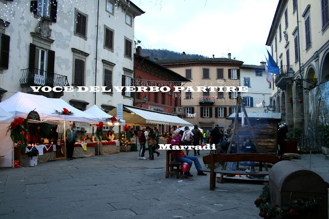 NATALE IN APPENNINO: PIAZZA DI MARRADI ALLESTITA A FESTA