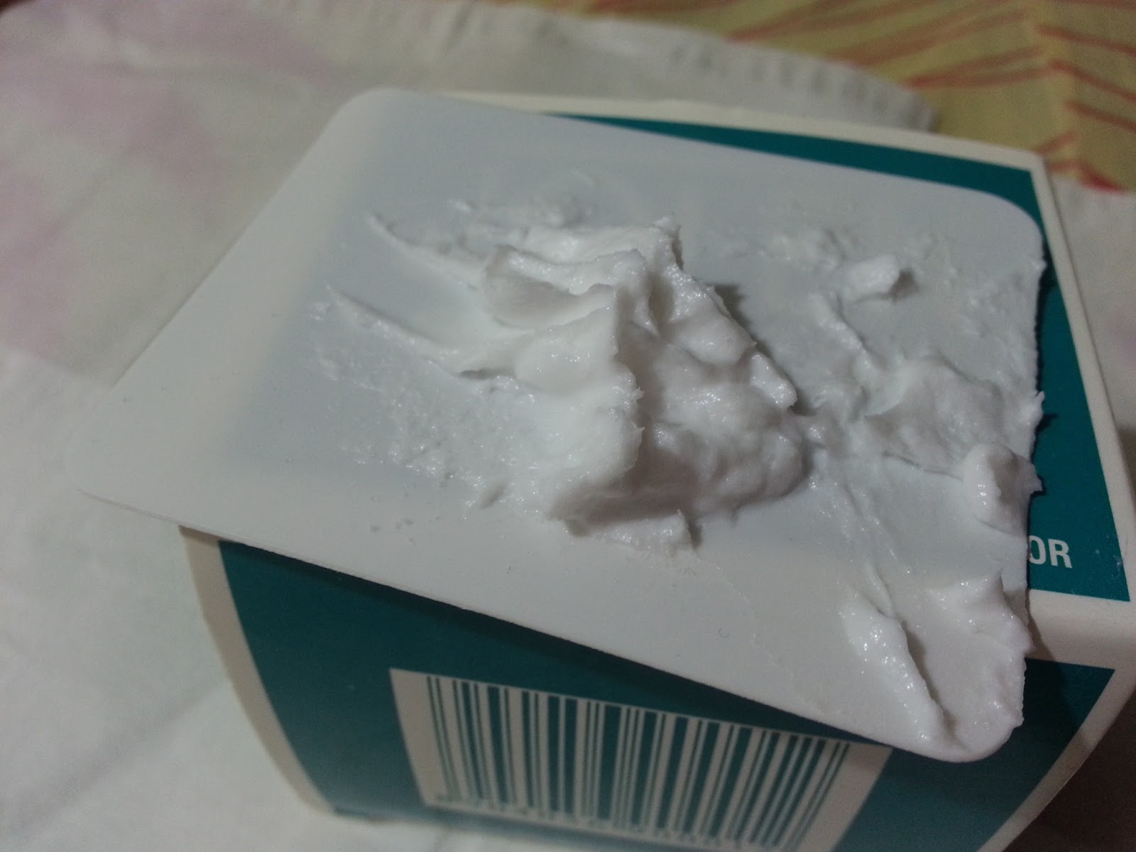 Bleaching Eyebrows Using Jolen Anggie Lian