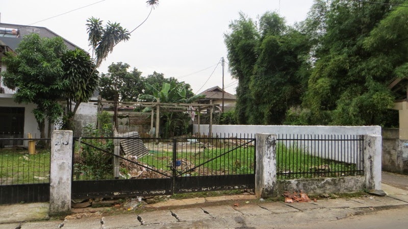 Bermukim di Kebayoran Baru, Jakarta Selatan: dijual tanah 
