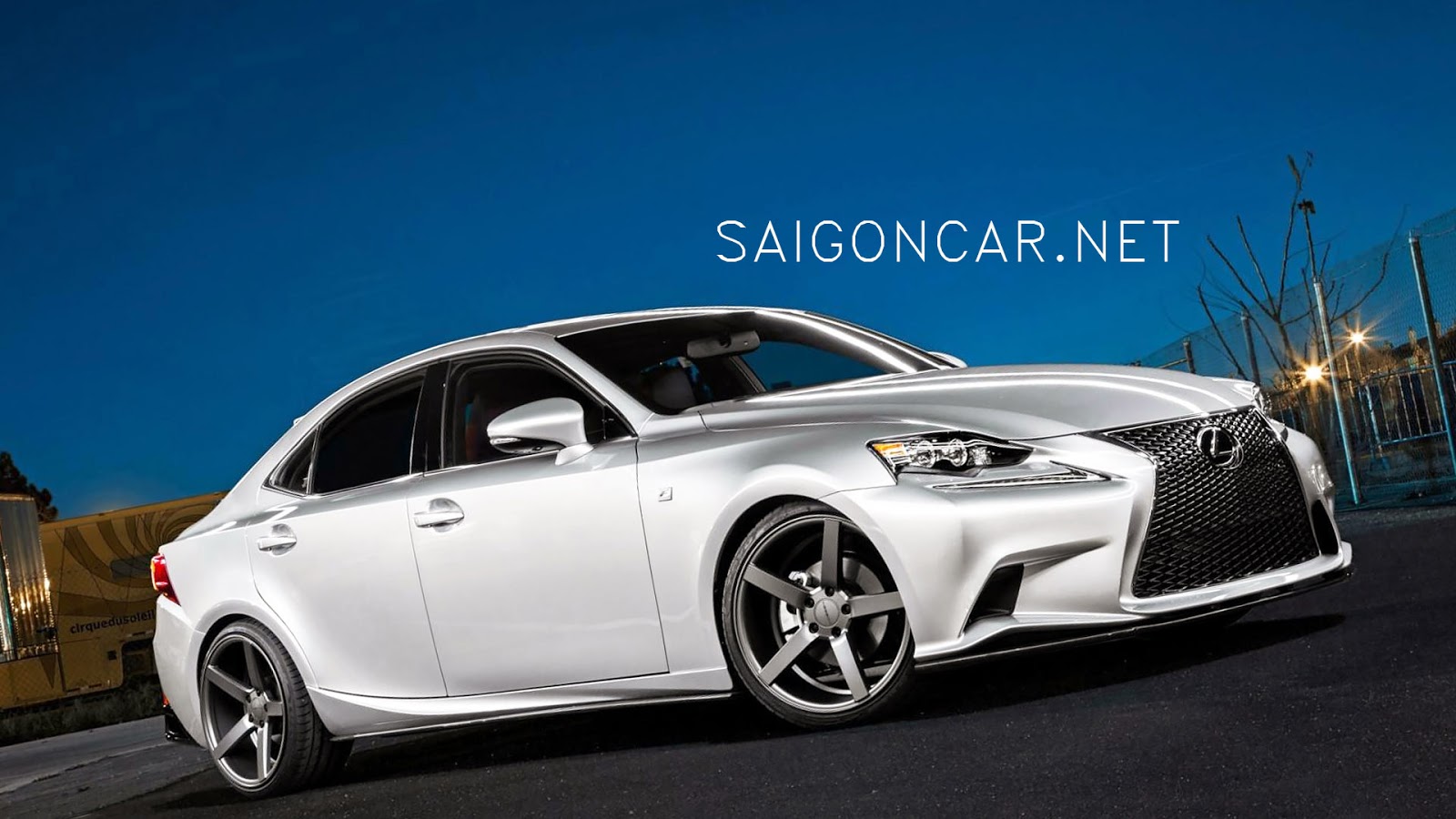 Đánh giá xe Lexus ES 250 2020 khuyến mãi khủng giao ngay