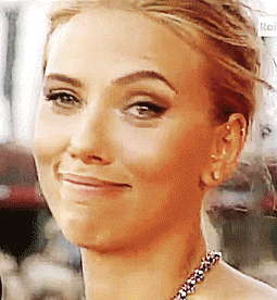 Scarlett Johansson confessa que viveu inúmeras dificuldades na infância Scarlett Johansson confessa que viveu inúmeras dificuldades na infância