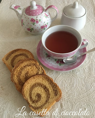 fette biscottate bicolore con lievito madre