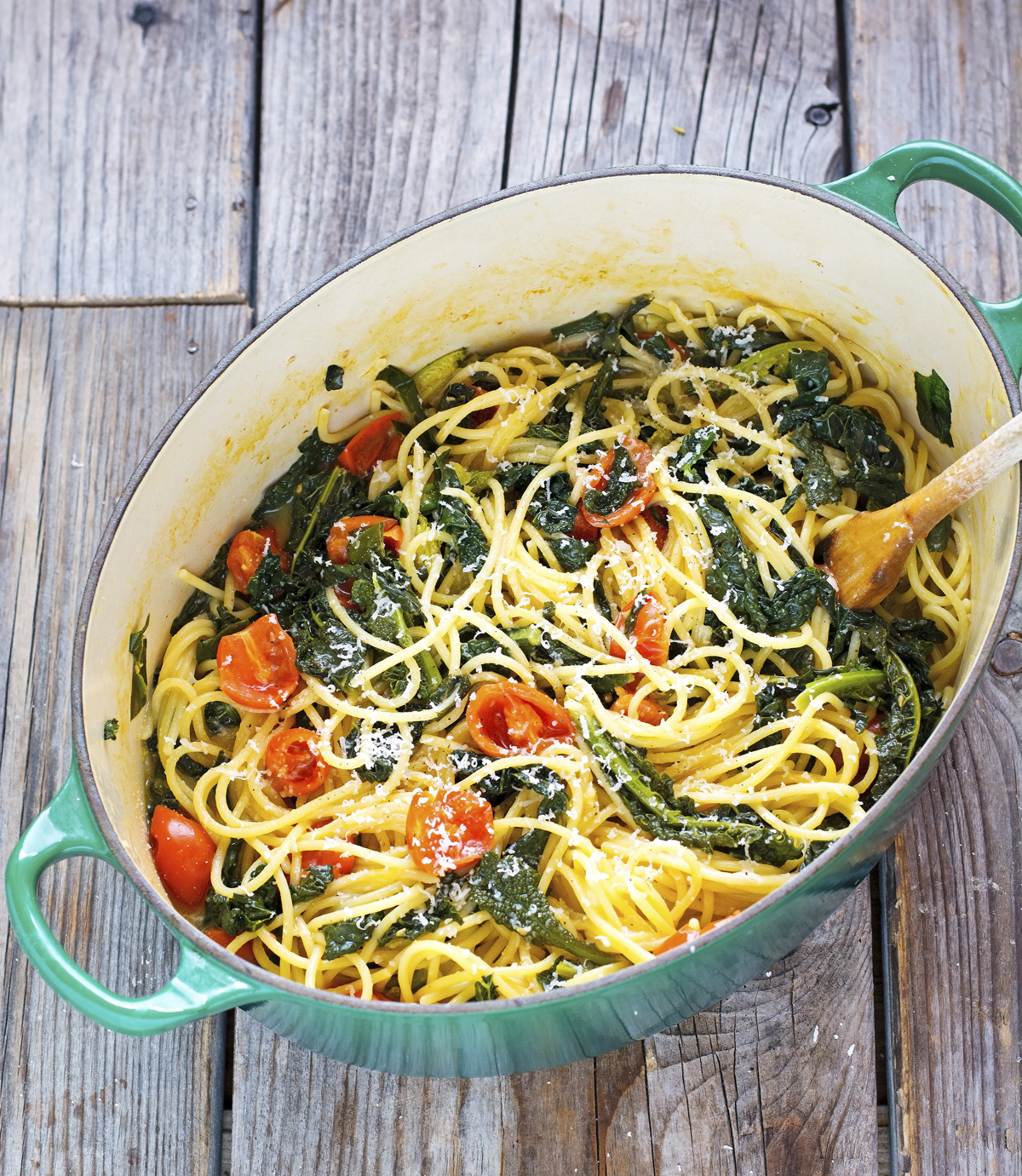 One-Pot Spaghetti with Kale and Cherry Tomatoes