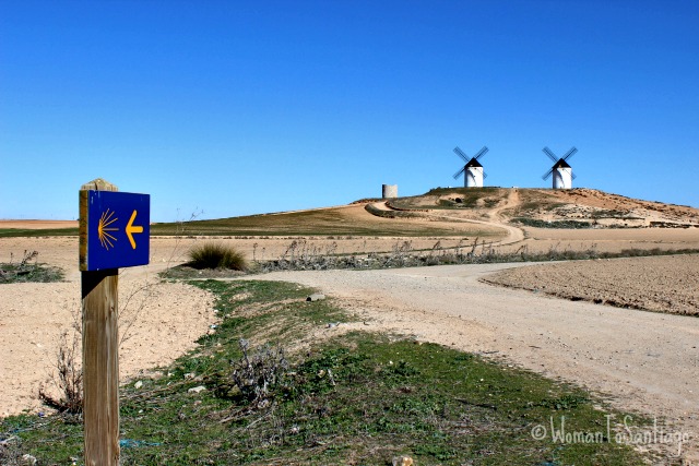 foto de molinos y flecha
