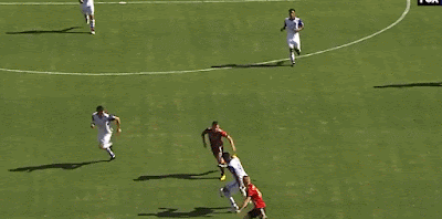 [축구] 오늘자 카카 원더골.gif | 인스티즈