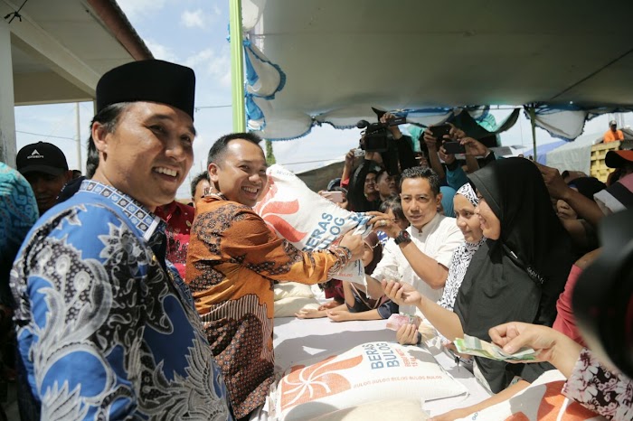Gubernur Ridho Siapkan 10 Ton Beras untuk Operasi Pasar di Tuba
