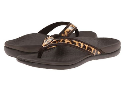trendy sandals with arch support