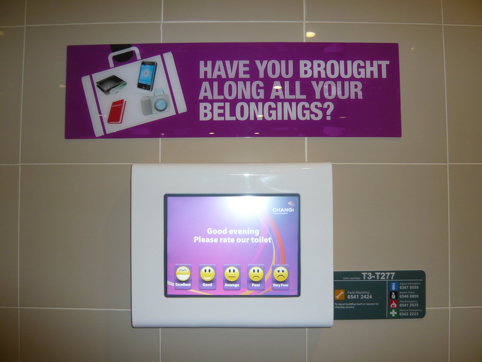 zon Toilet has 'iPad'..............Singapore
