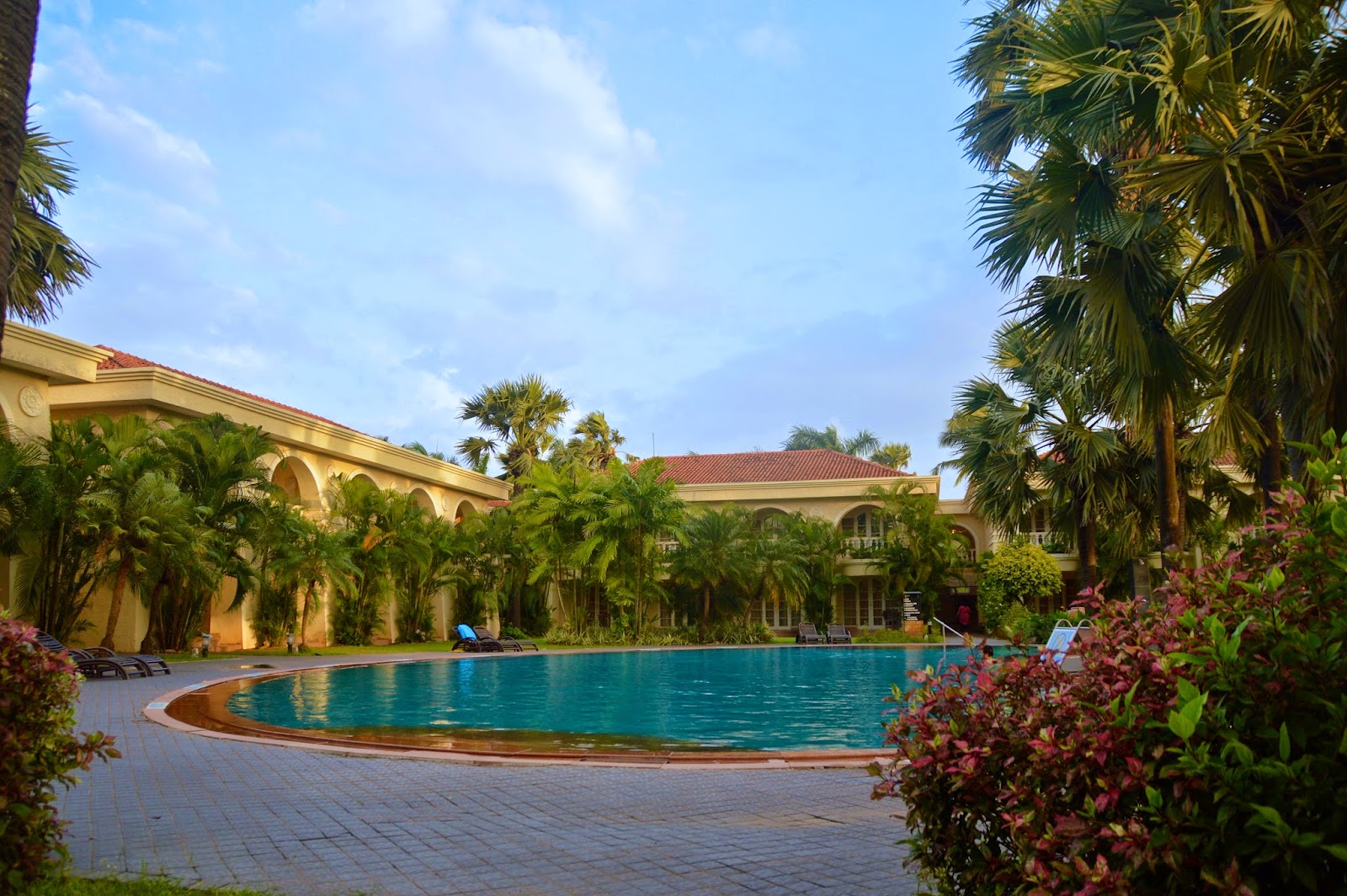 The zuri varca goa white sands resort 5*. Zuri white sands. Zuri white sands 5. индия отель zuri тур. The zuri white sands, goa resort & casino отель гоа.