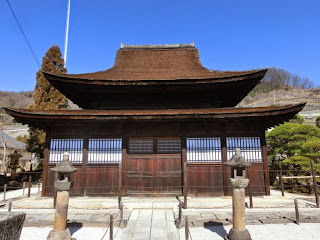 甲府東光寺仏殿
