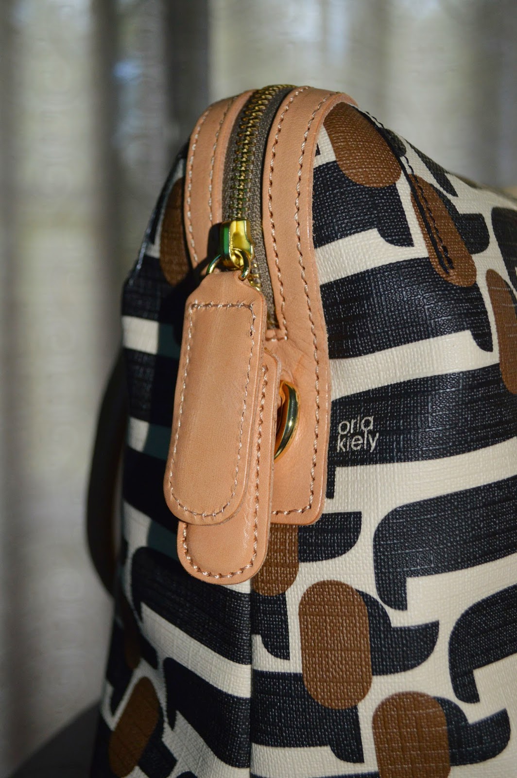 I Love Orla Kiely Thursday Purseday Orla Kiely Textured Vinyl Dog