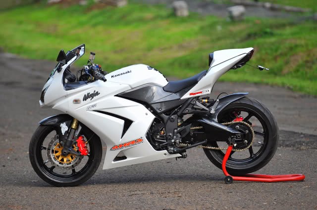 Gambar Modifikasi Kawasaki Ninja 250 Super Keren