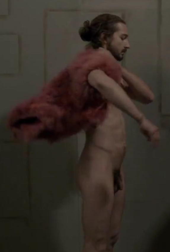 BoxOfficeBenful: SHIA LABEOUF nudo nel video "Fjogur Piano" 
