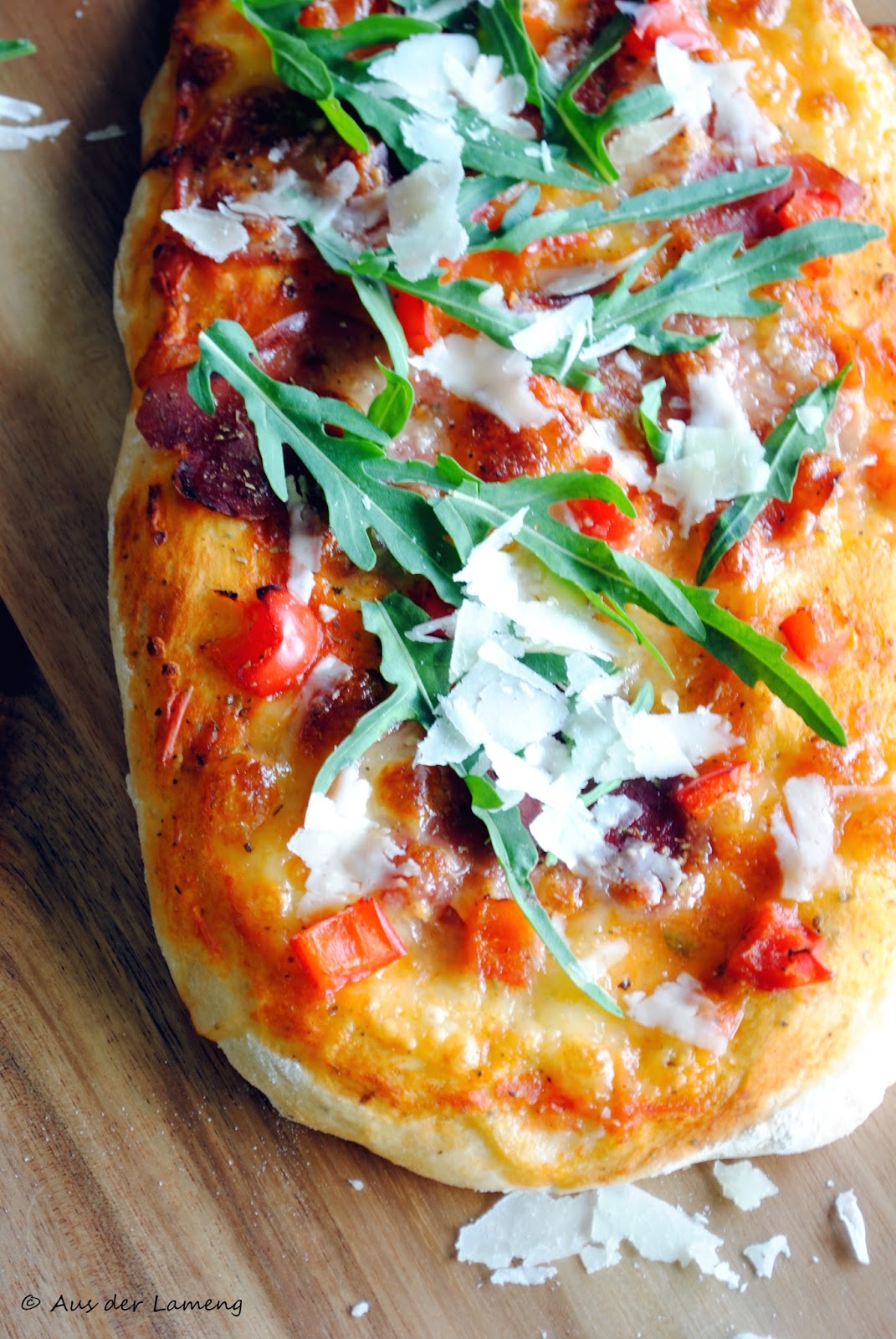 Aus der Lameng: Dinkel-Pizza mit selbstgemachter Tomatensoße und ...