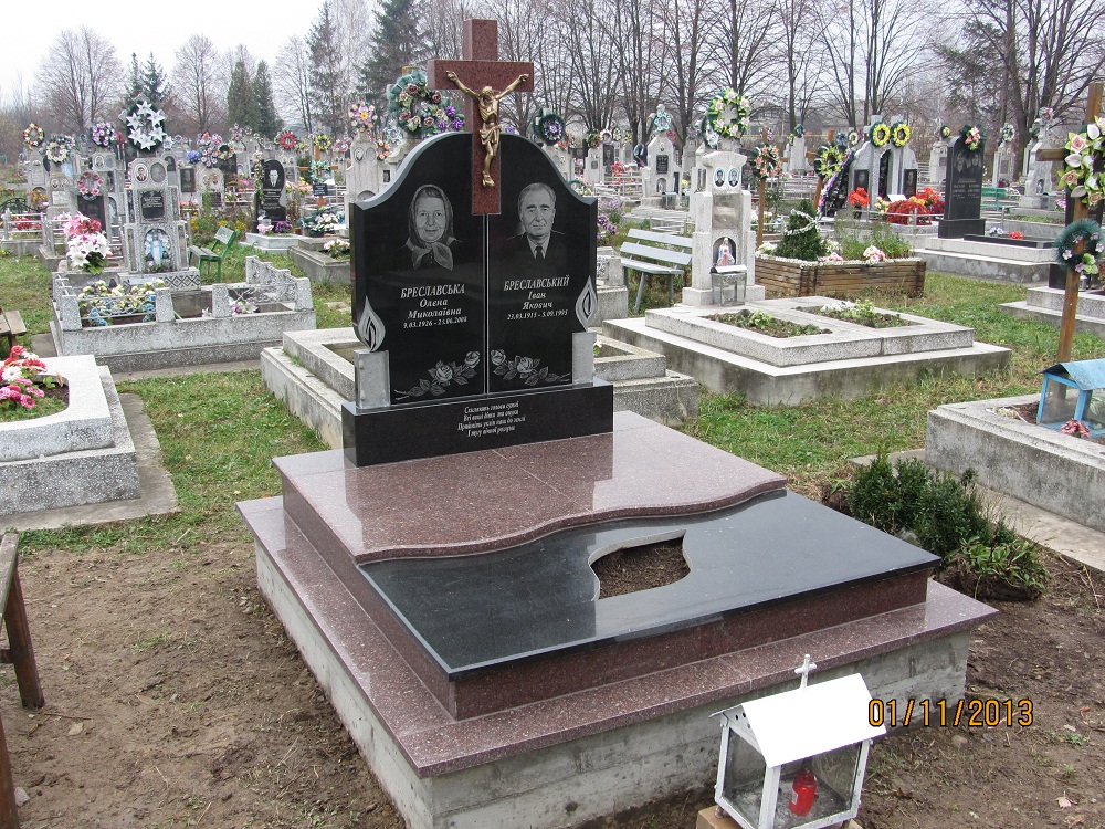 семейные памятники из гранита фото. гранитные памятники. семейные памятники из гранита фото. памятник на двоих из гранита. семейные памятники на могилу.