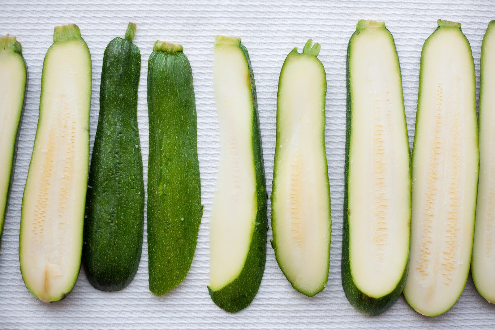 a perfect pair. radishes, zucchini and weissburgunder