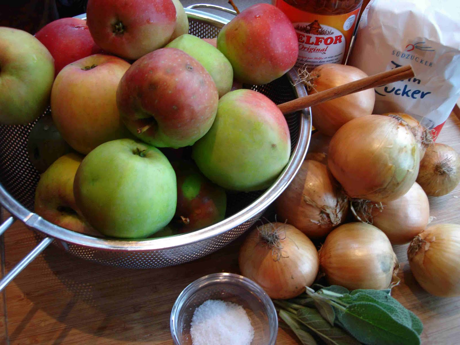 bushcooks kitchen: Apfel-Salbei-Chutney