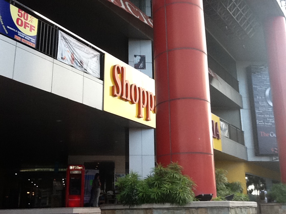 For rent Victoria Towers, Timog Avenue 2 Bedroom Condominium Unit for