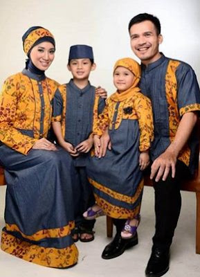 Contoh terbaru baju batik keluarga pasangan muslim Contoh terbaru baju batik keluarga pasangan muslim