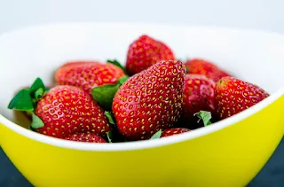 manfaat strawberry