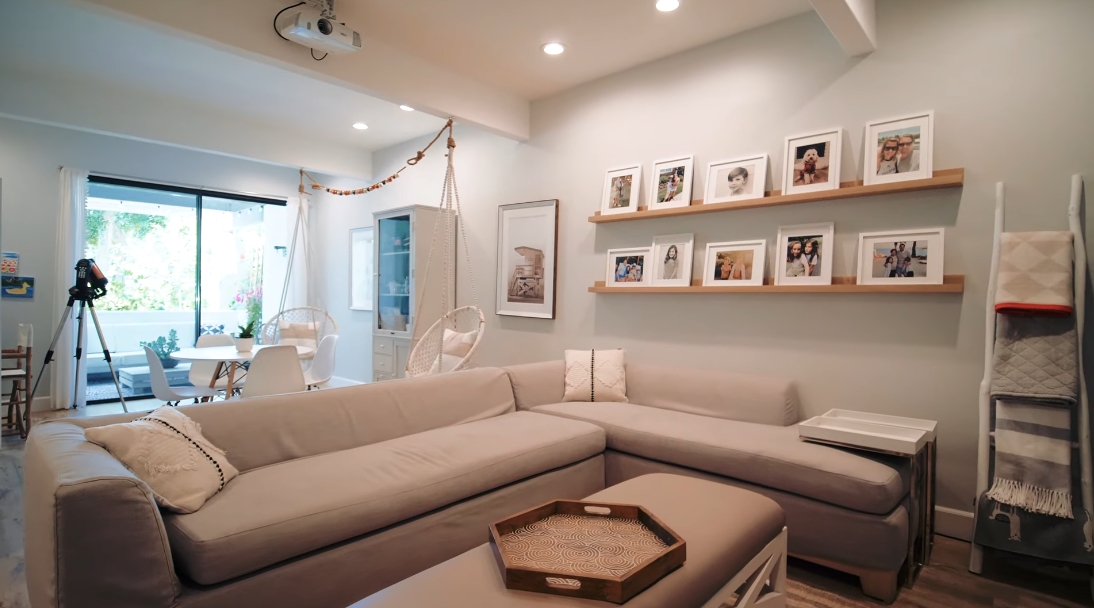 27 Interior Design Photos vs. Tour Luxury Townhouse Near Palisades Village, CA