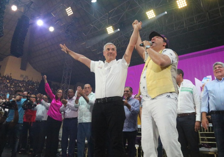¡La "Gonzalomanía", éste sábado en Pégate y Gana con El Pachá! ¡La "Gonzalomanía", éste sábado en Pégate y Gana con El Pachá!