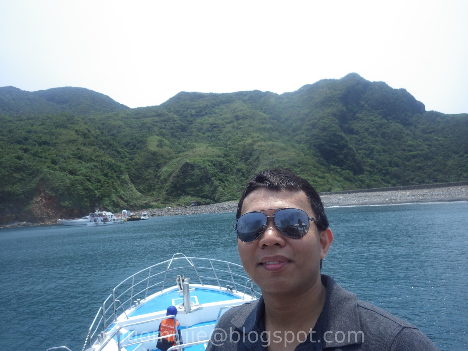 How to go to Turtle Island (龜山島) Dolphin Watching Tour Wushih Harbor (烏石港) [Taiwan Day 959