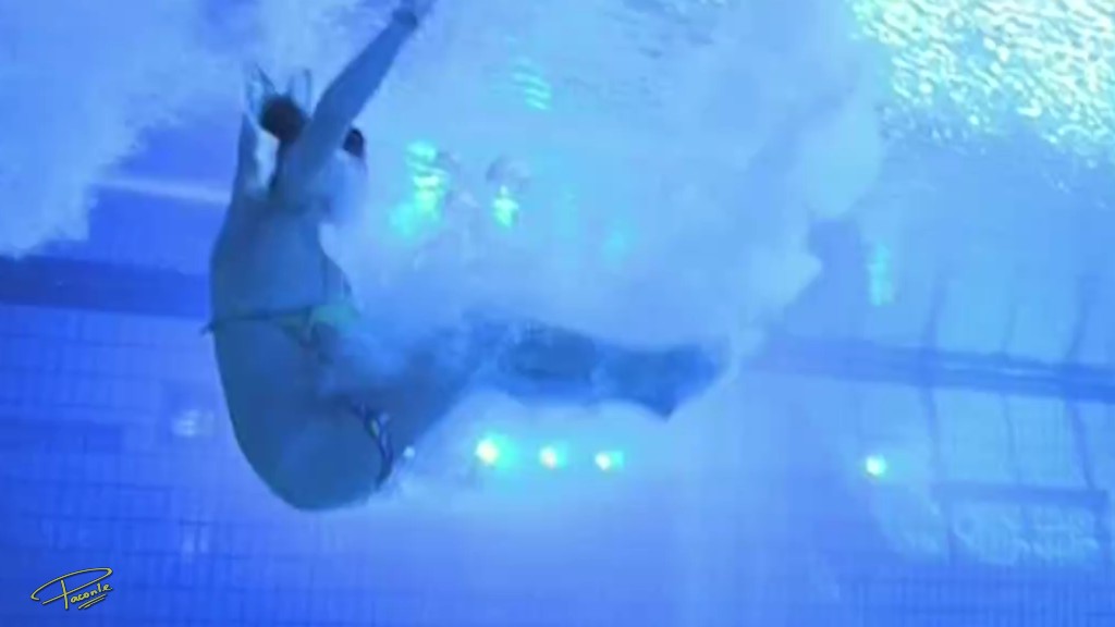 ElisabethReyes-Splash-130304_03_03.jpg