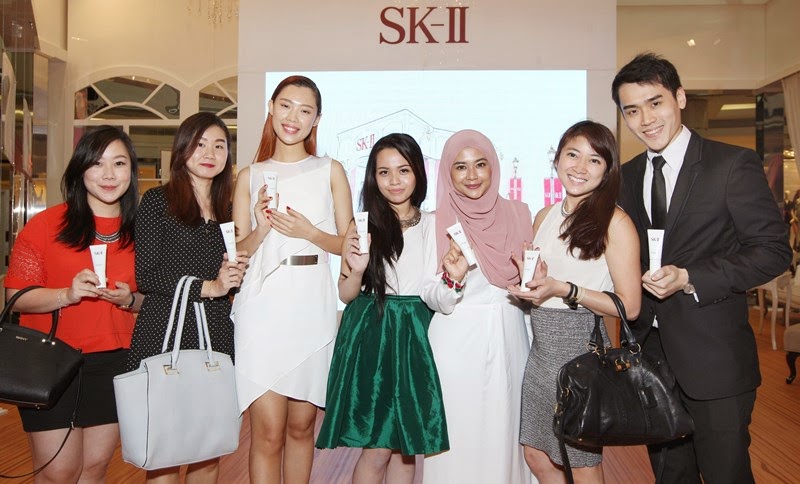 Beauty Buzz, SK-II Auractivator CC Cream, SK-II, Sk-II Malaysia, CC cream, empower women, Change destiny, light museum, GenOptics, Aura Glow makeover, aura glow, SK-II X Hatta Dolmat Couture Hantaran set 