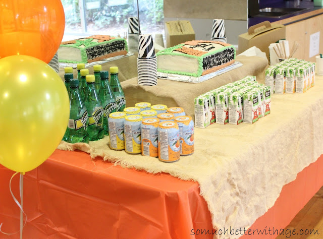 Safari birthday cake www.somuchbetterwithage.com Safari birthday cake www.somuchbetterwithage.com