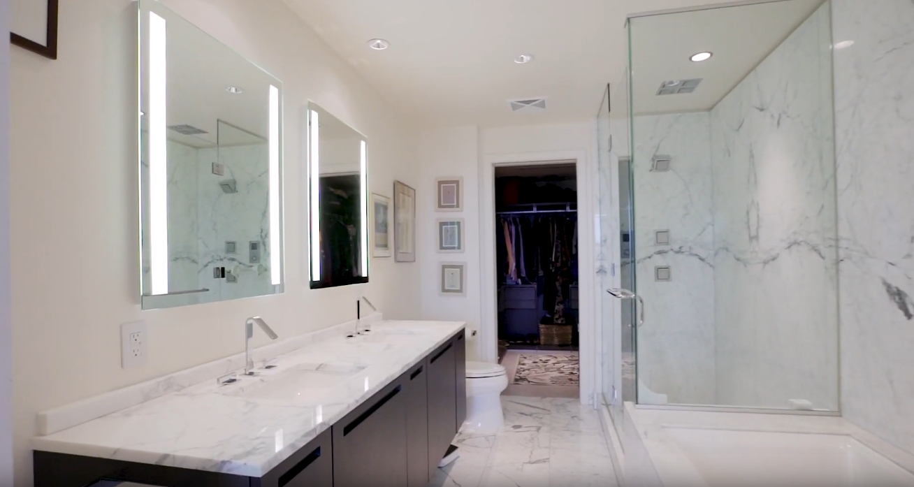 11 Photos vs. Shangri-La Toronto, Suite 4706, 180 University Ave vs. Condo Interior Design Tour