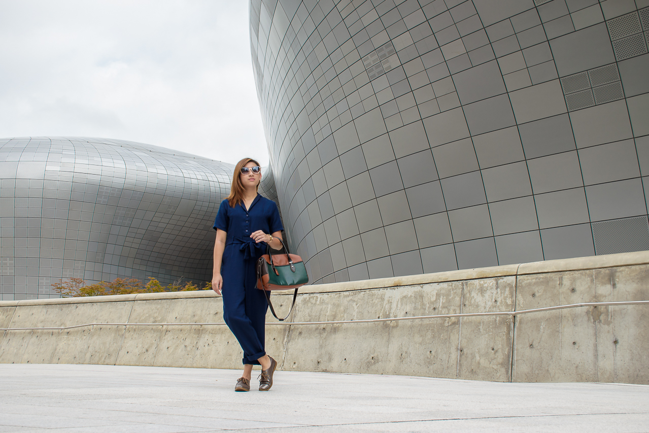 ootd at the dong dae mun plaza seoul south korea outfit shot at the dong dae mun plaza seoul south korea singapore fashion blogger