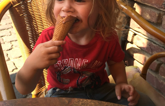 Kugelfisch-Blog Bjarne isst Eis