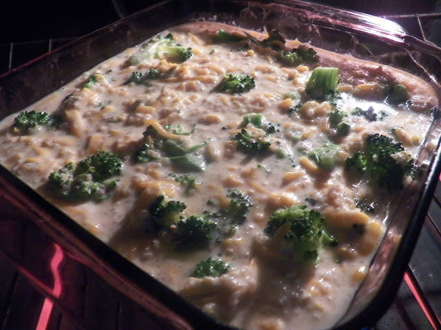 Broccoli Cheddar Quinoa Casserole