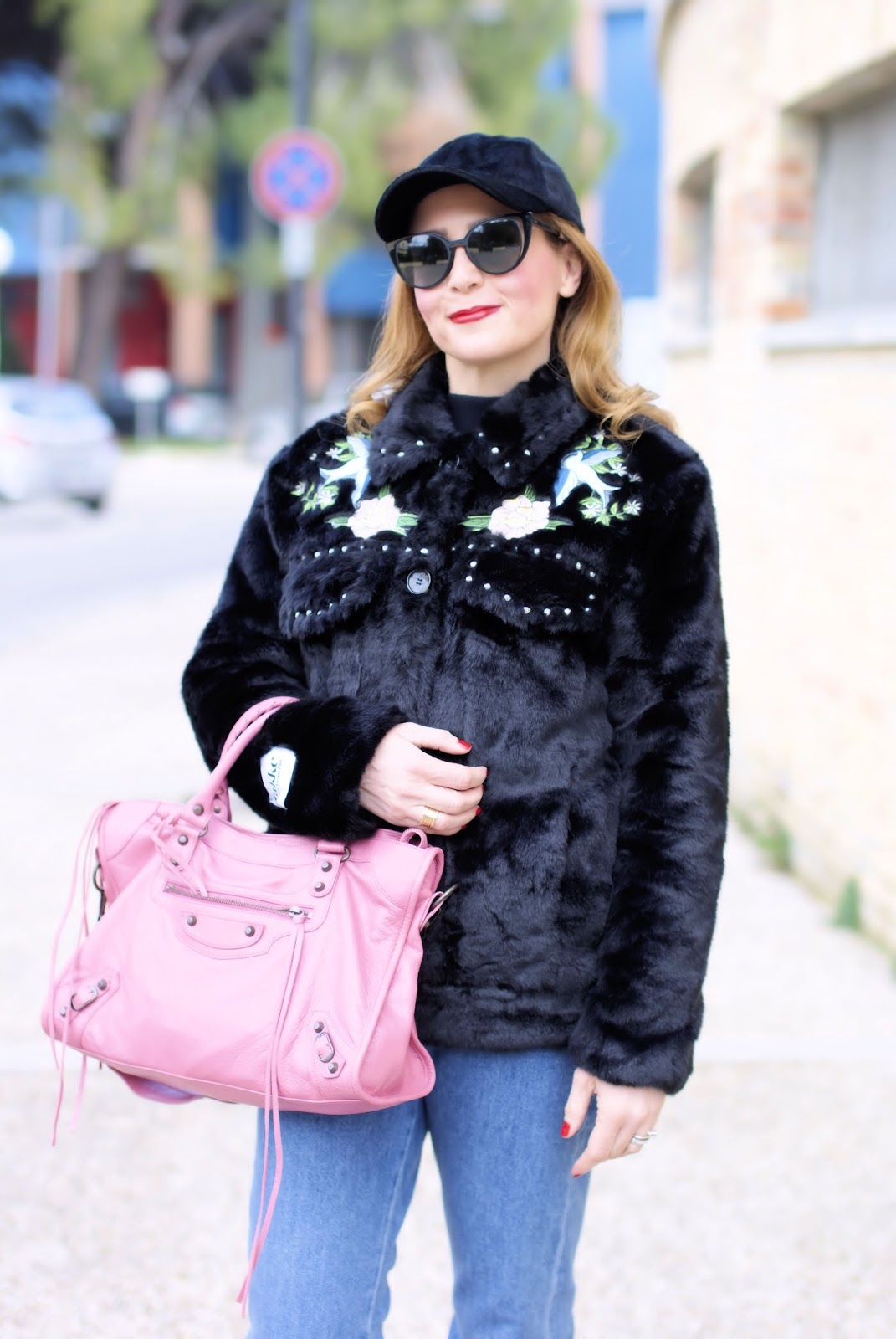 Country Western fashion trend with a Western faux fur jacket on Fashion and Cookies fashion blog, fashion blogger style
