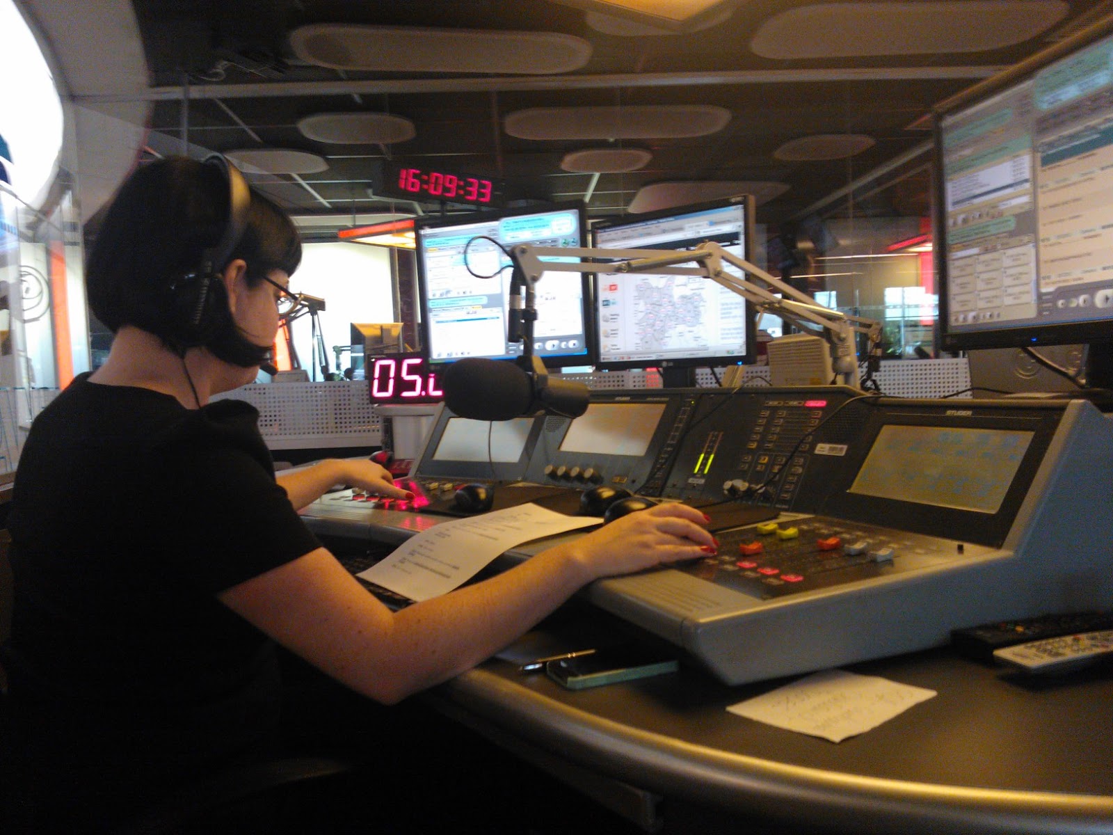 Sintonia Radiofônica Estúdios da Rádio Bandnews São Paulo