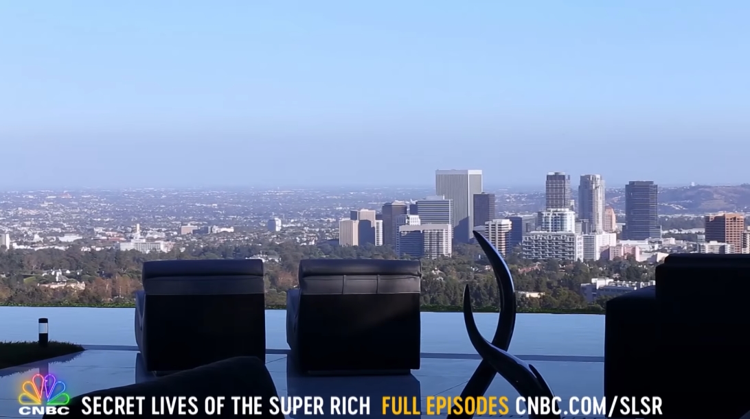 66 Interior Design Photos vs. Michael Jordan's Chicago & Bel Air Mega-Mansions Tour | Secret Lives of The Super Rich