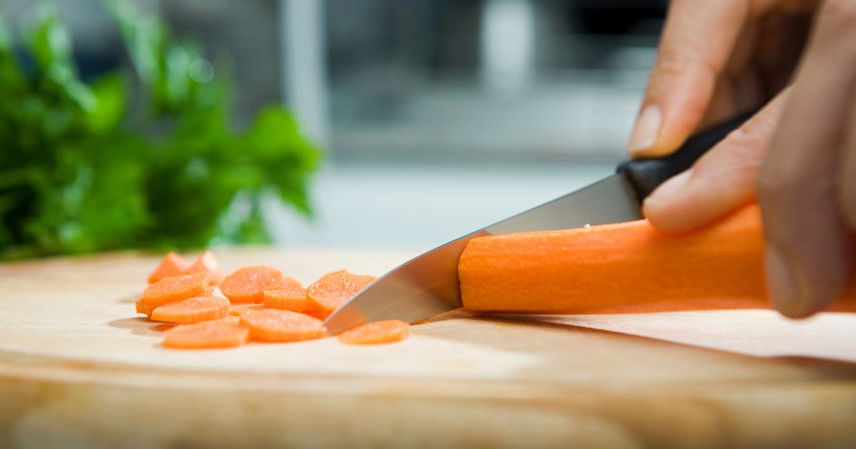 Chef Fatima Cuts Of Vegetable