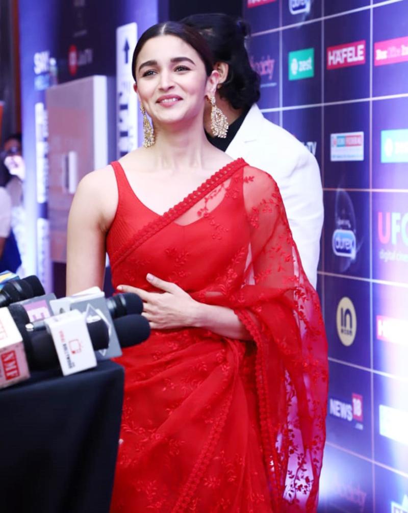 Indian Model Alia Bhatt in Transparent Sleeveless red Saree - Tollywood