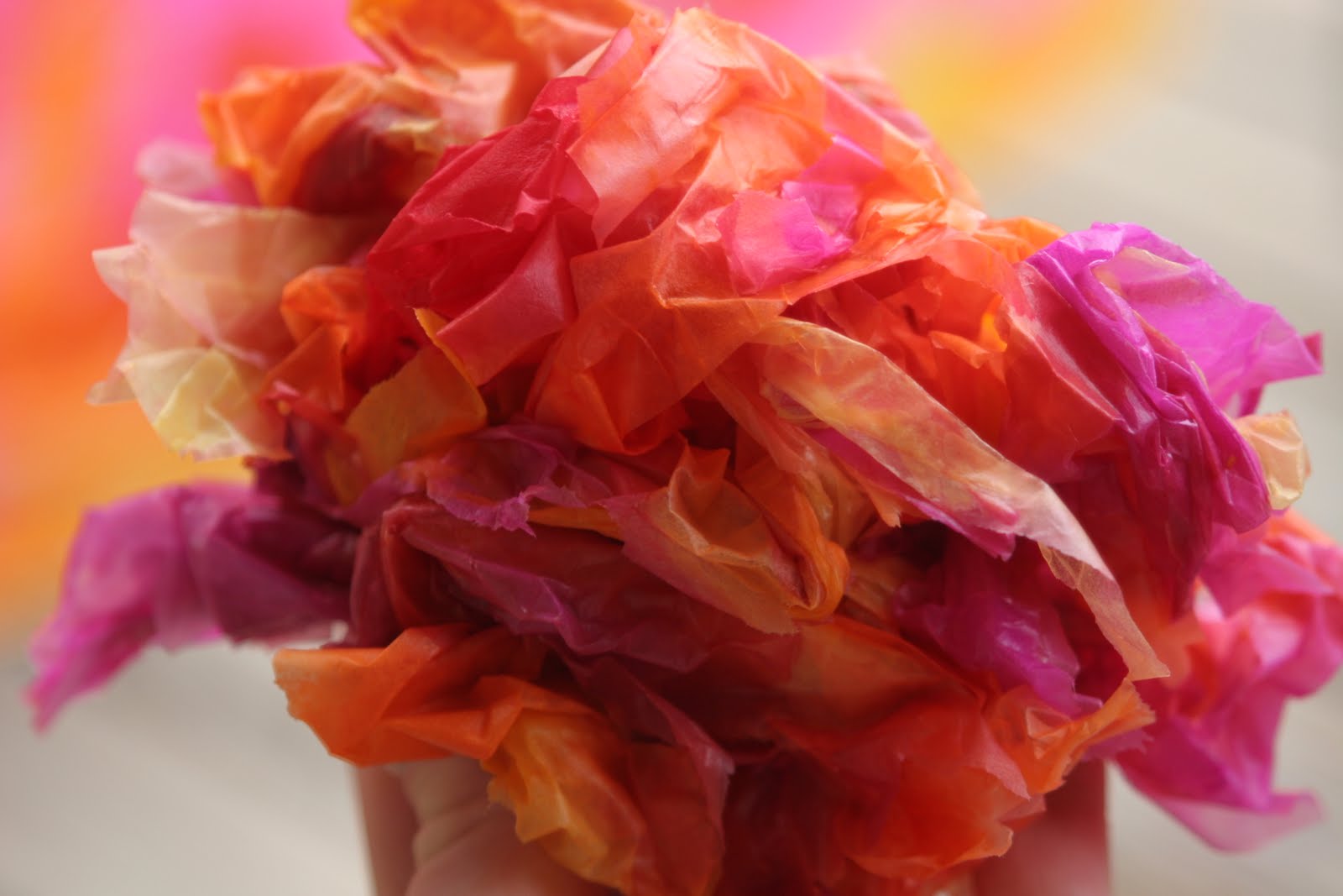 AnnaSky and Co. Tips on dying silk scarves with tissue paper