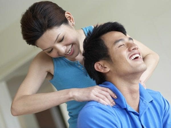 Những điểm nhạy cảm trên cơ thể chàng bạn nên khởi động để lôi cuốn chàng Những điểm nhạy cảm trên cơ thể chàng bạn nên khởi động để lôi cuốn chàng