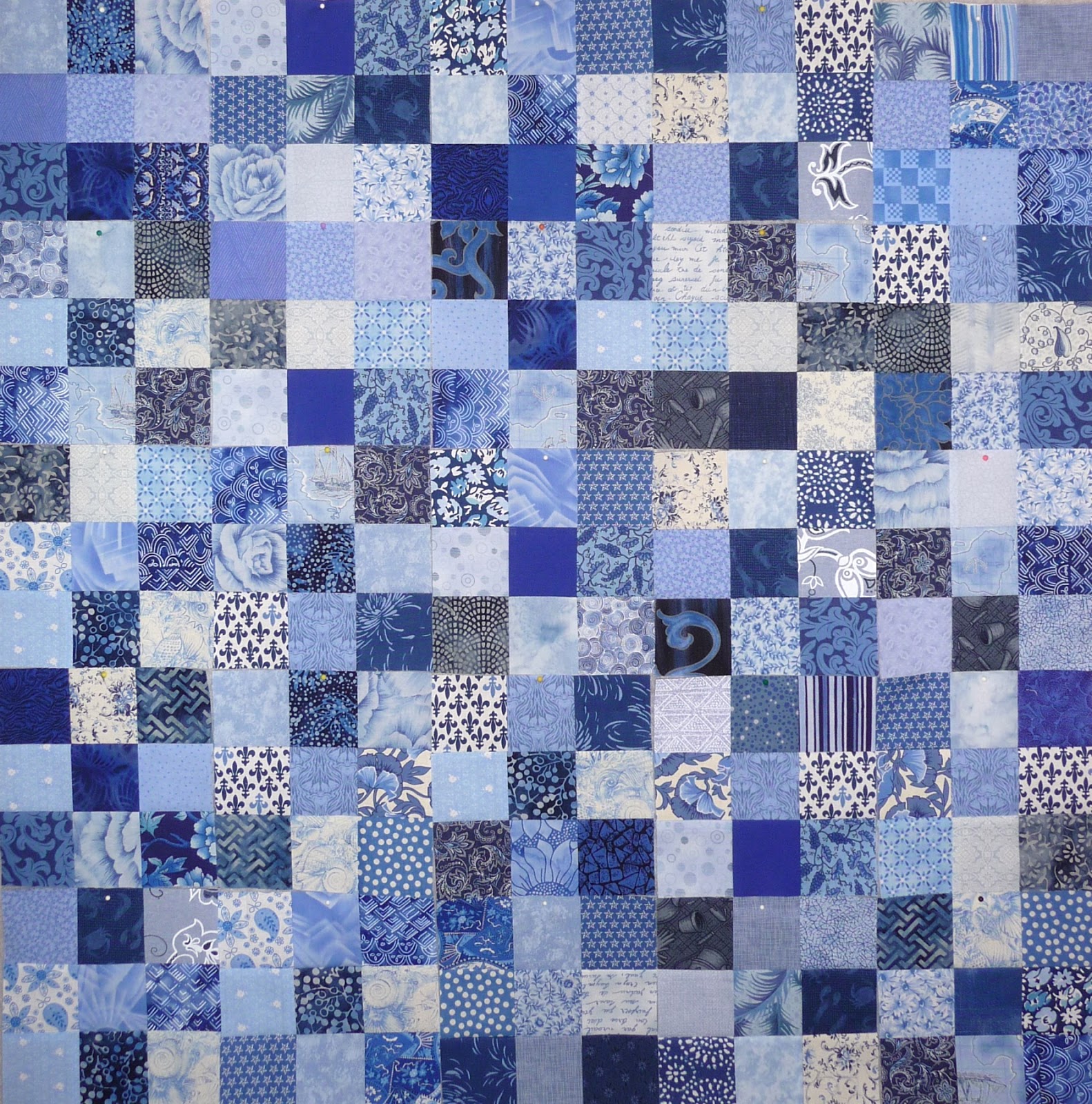 Quilting on the Crescent: Summer Star Scrappy Sew Along: The Fun Begins