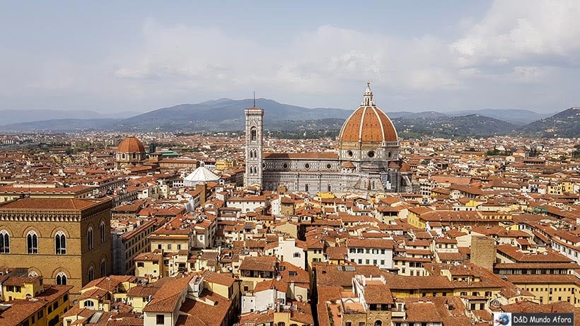 Vista do alto da torre do Palácio Vecchio - Diário de bordo: 2 dias em Florença Vista do alto da torre do Palácio Vecchio - Diário de bordo: 2 dias em Florença