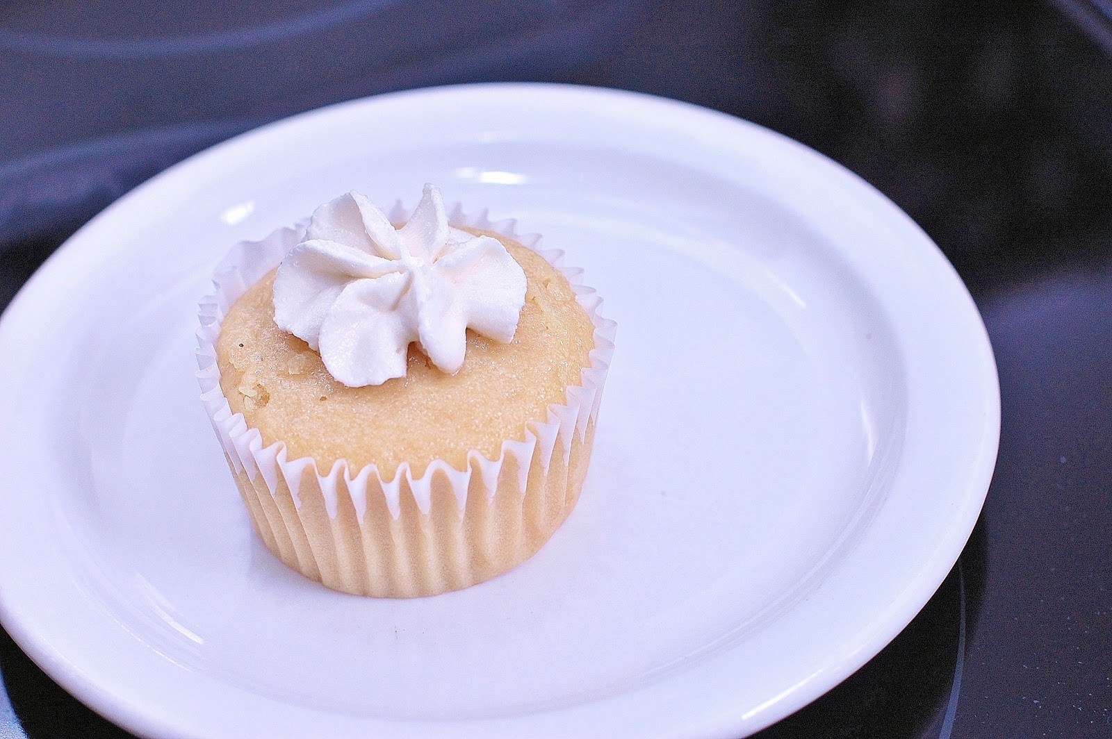 In Michelle's Kitchen: Gluten-Free Vegan Vanilla Cupcakes