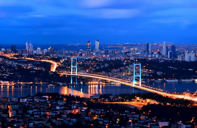 ايجار سيارة بسائق عربي وجولات سياحية في اسطنبول ، تركيا Istanbul
